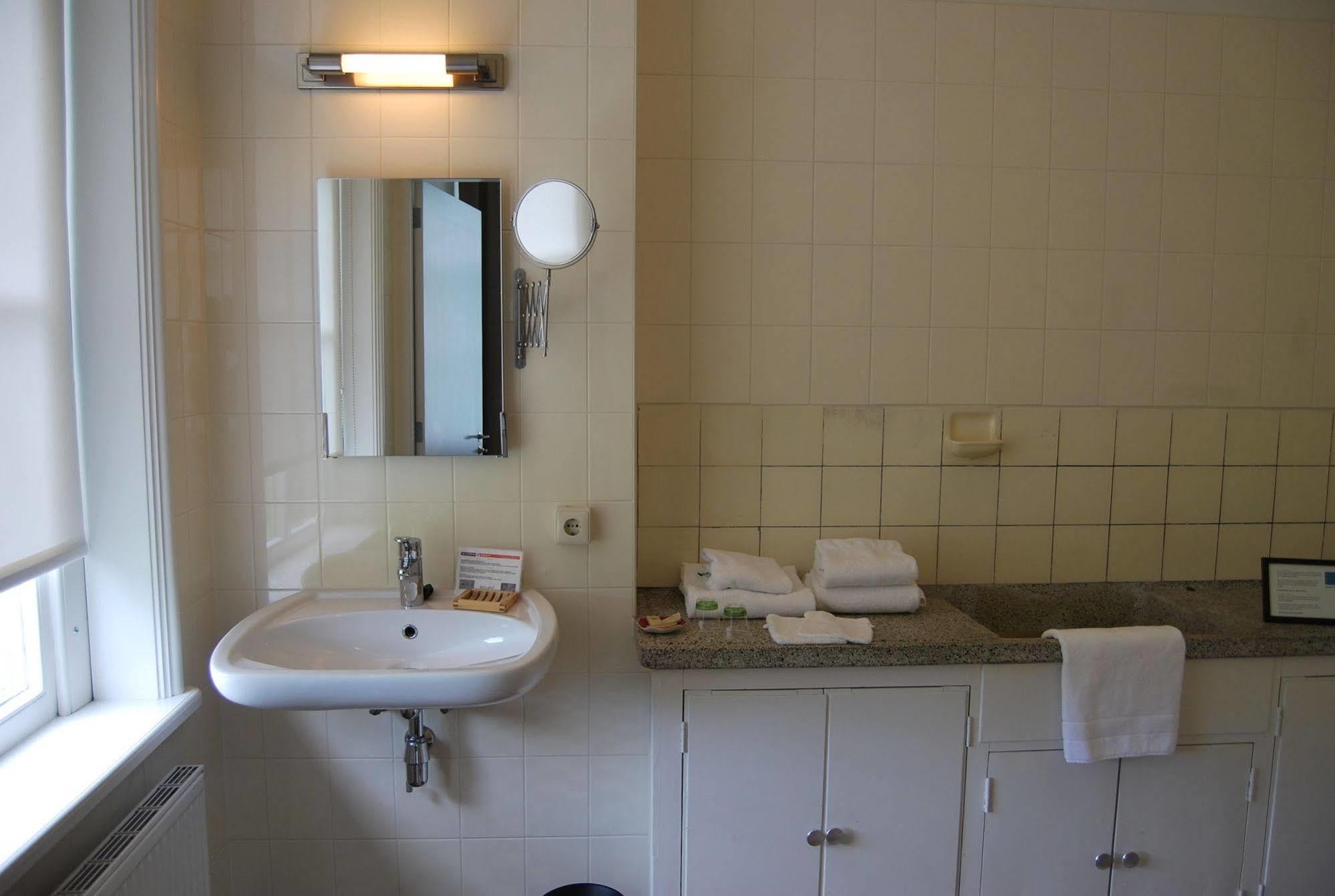 Hotel Bitter En Zoet Veenhuizen Esterno foto